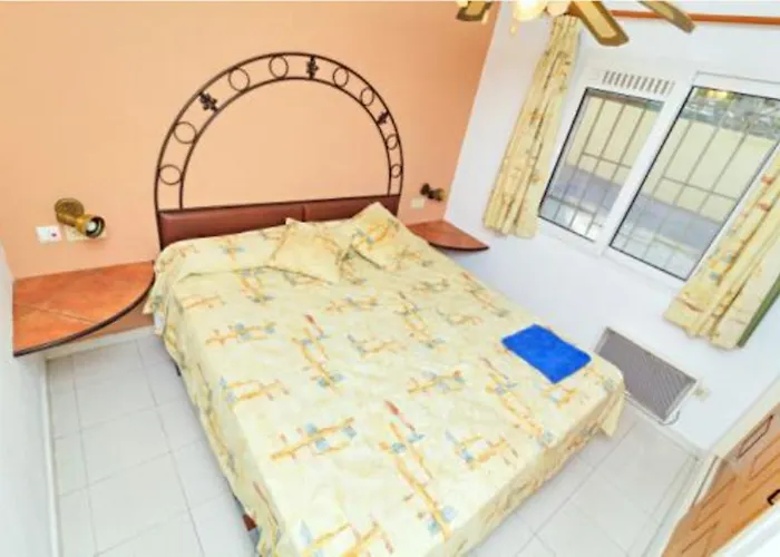 Mr Hotelet De La Racona & Hotell