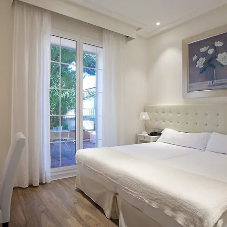 Hotel Mr Hotelet De La Racona & 3*