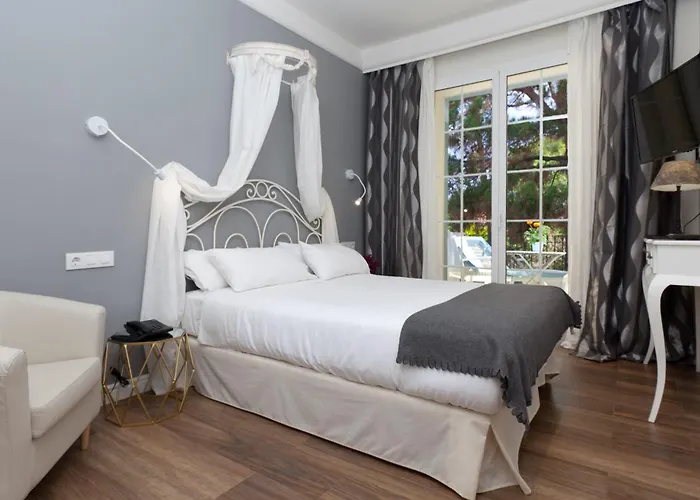 Mr Hotelet De La Racona & Ξενοδοχείο 3*