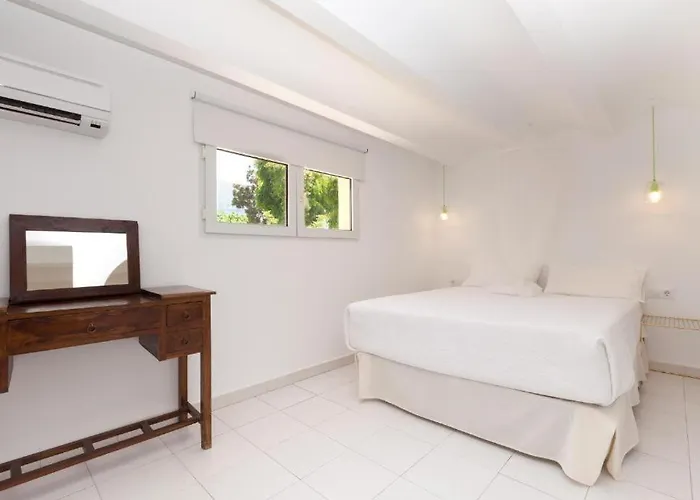 Mr Hotelet De La Racona & 3*