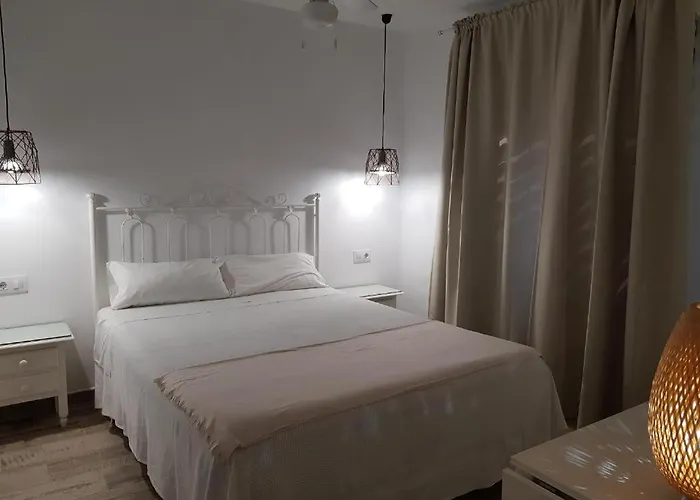 Otel Mr Hotelet De La Racona & 3*