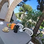 فندق Mr Hotelet De La Racona & 3*