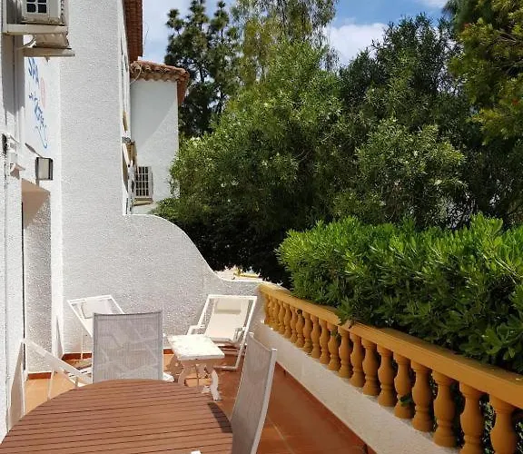 Mr Hotelet De La Racona & دينايا