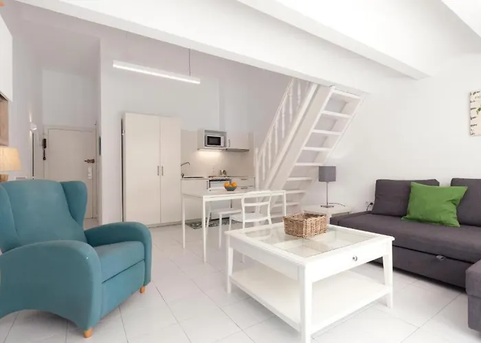 Mr Hotelet De La Racona & فندق 3*