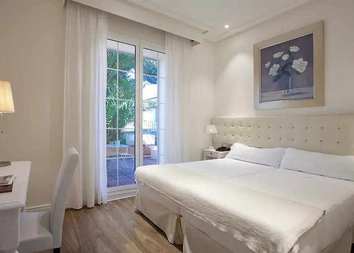 Hotel Mr Hotelet De La Racona & 3*