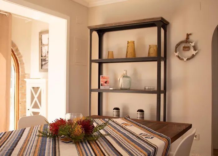 فندق Mr Hotelet De La Racona & دينايا